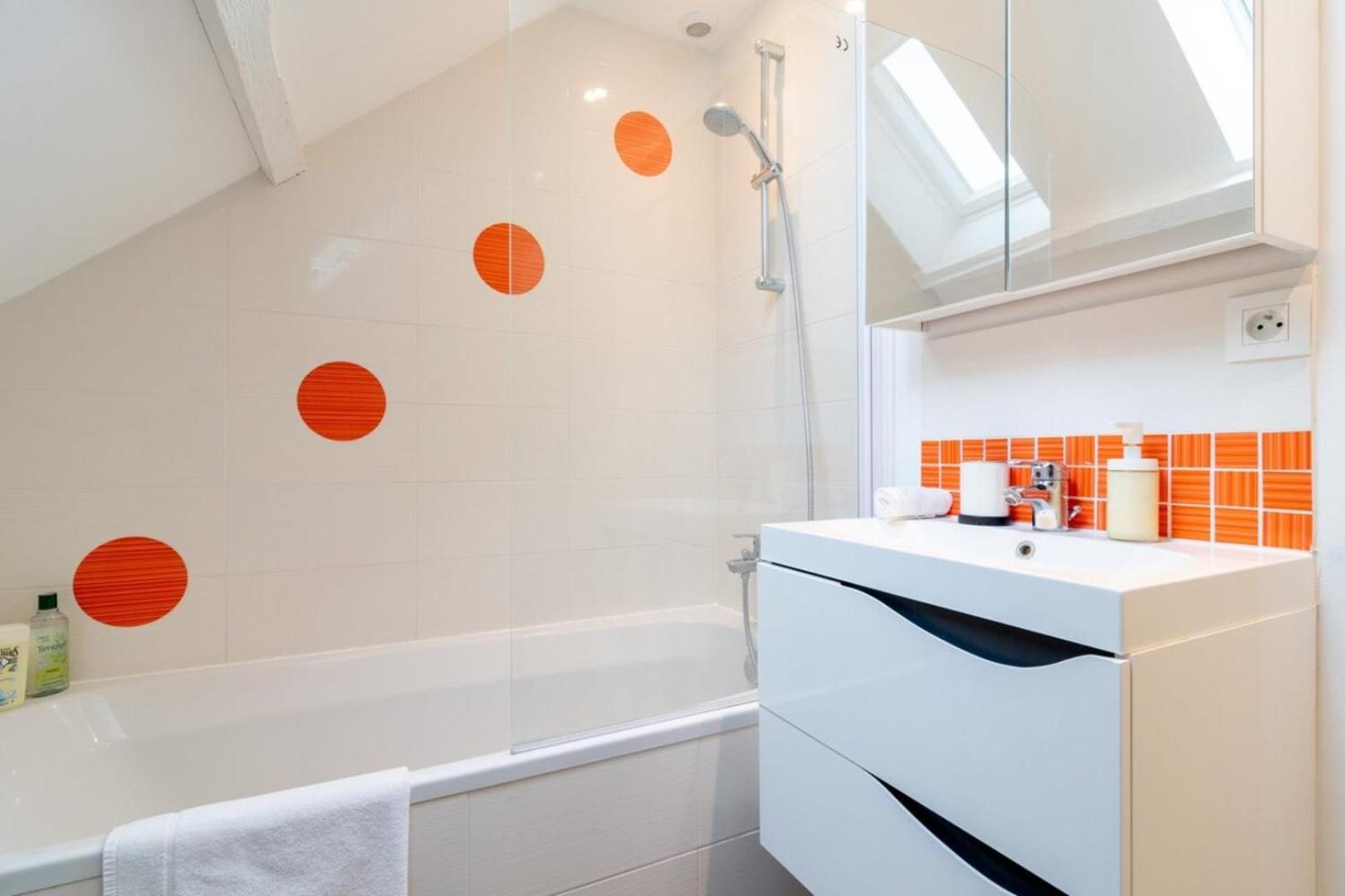Marcq En Baroeul - Superb Apartment + Parking Exterior foto